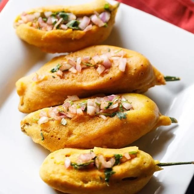 Stuffed Mirchi Bajji (4 Pcs).