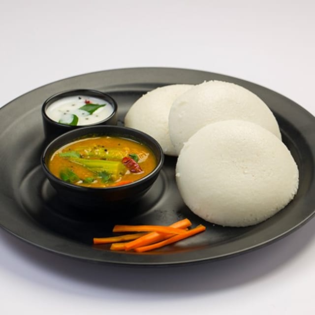 Sambar Idli ( 3Pcs).
